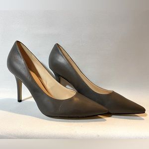 NINE WEST PUMPS leather heels